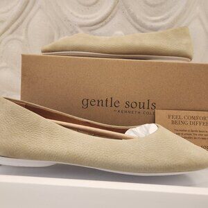 Gentle Souls Light Green  Women's Leather Ballet Flats
